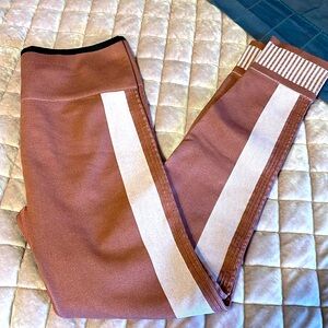 Fabletics leggings size M medium workout pants